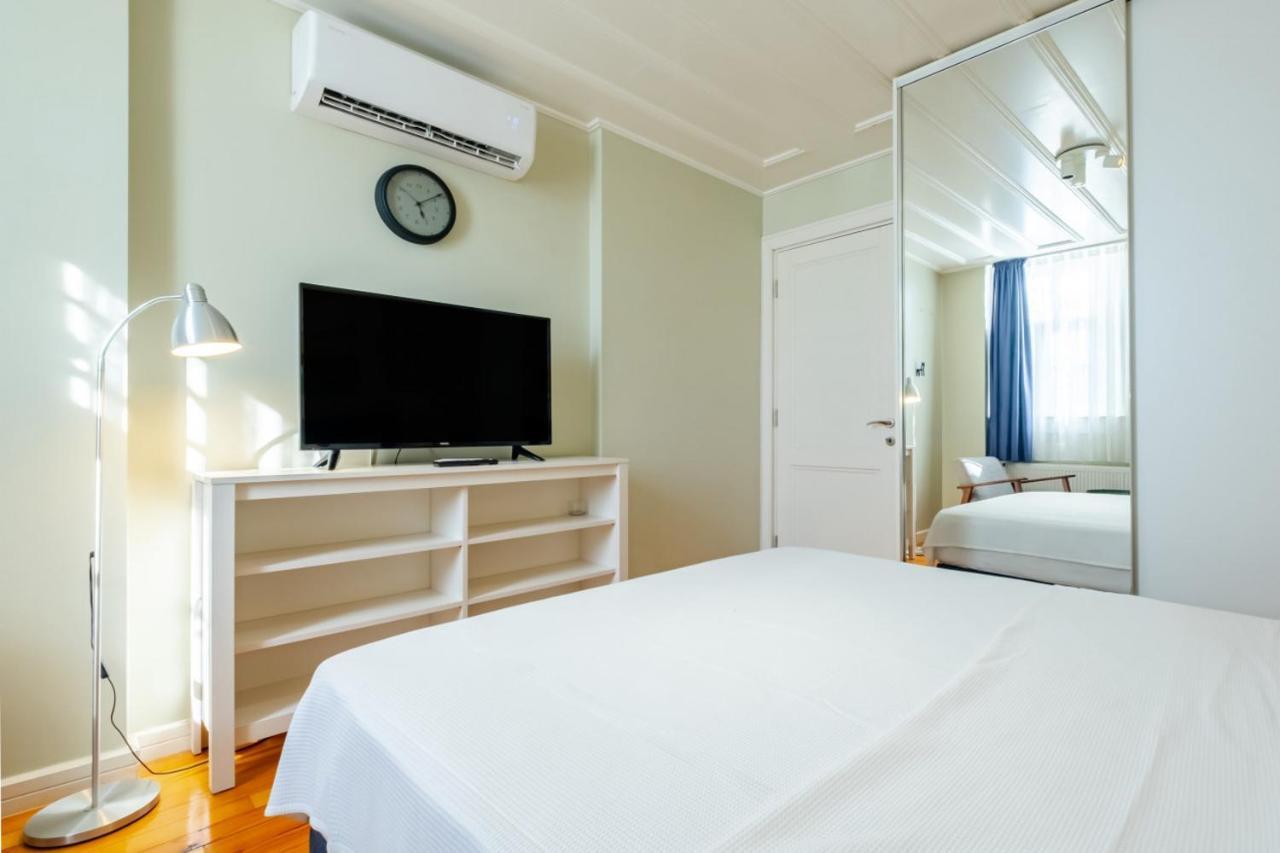 Apartment Lovely And Flat In Sisli With Backyard